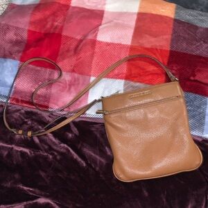 Micheal Kors Tan Crossbody